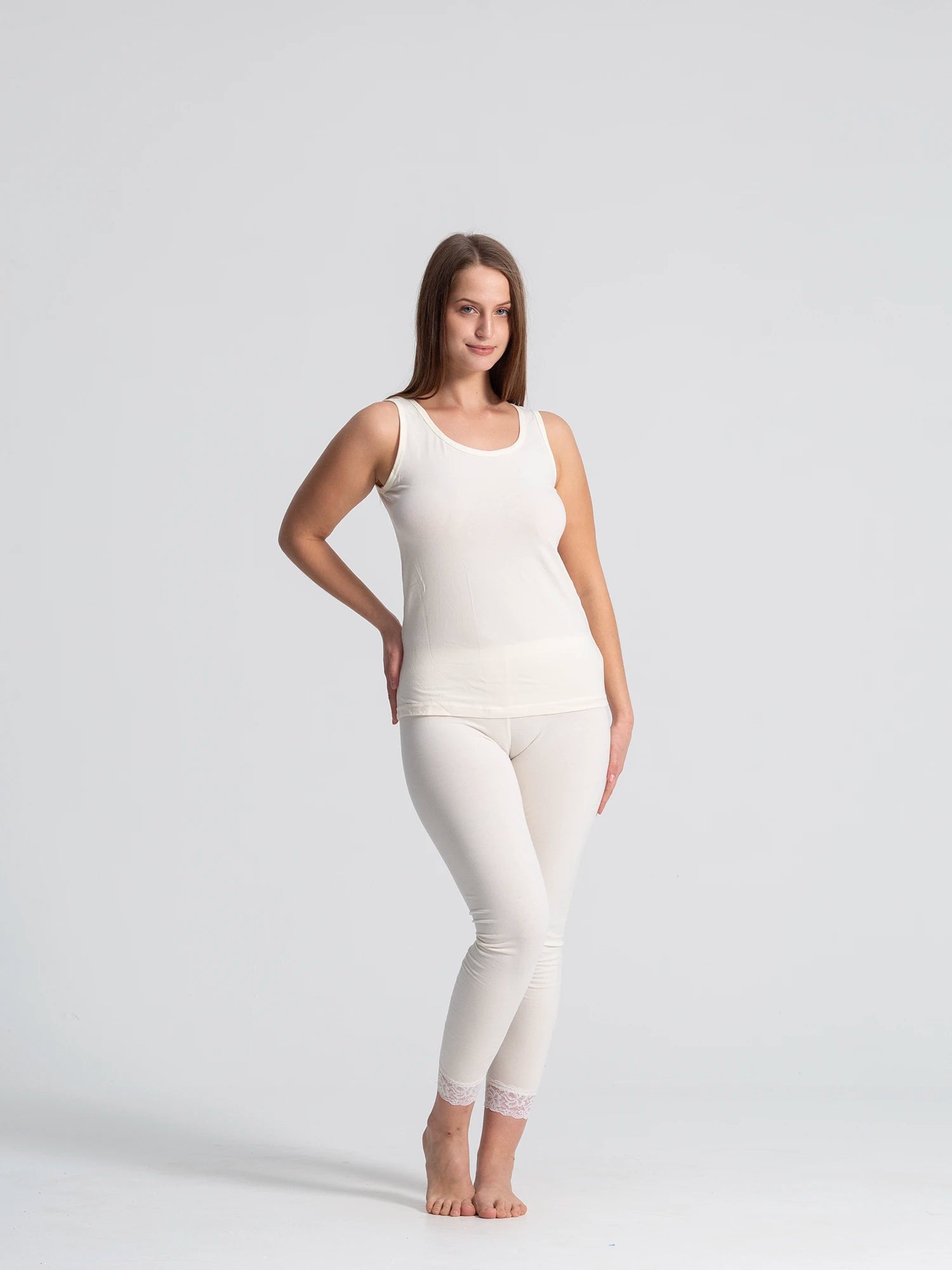 تانك توب "Bold" باللون الأسود