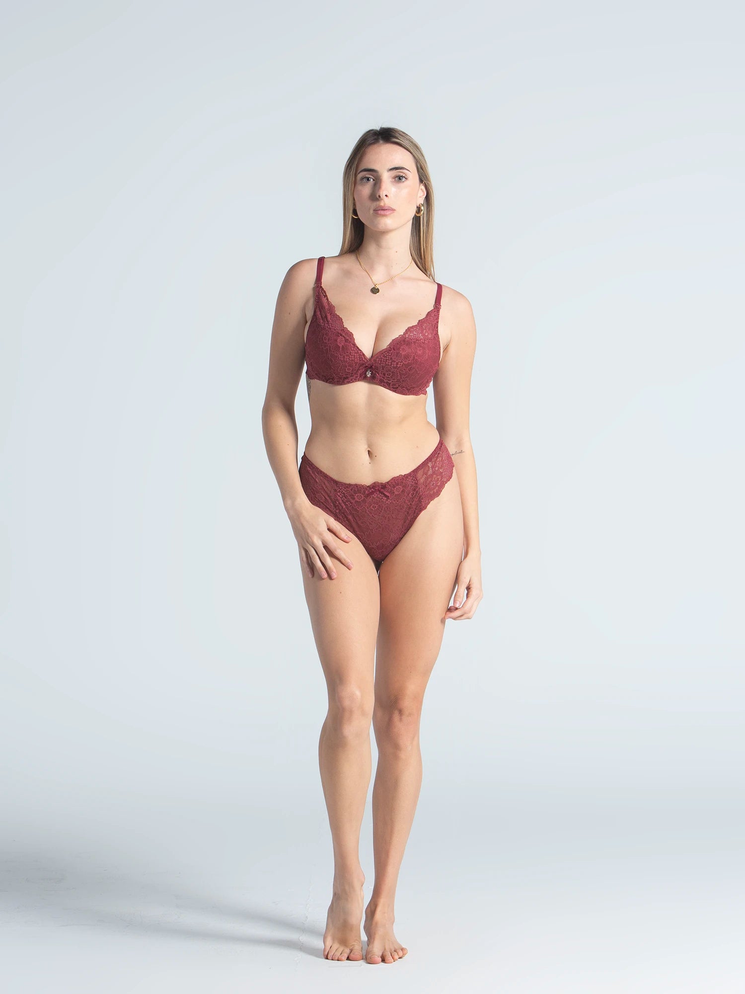 Eve Chantelle Elegant Lace Lingerie Set