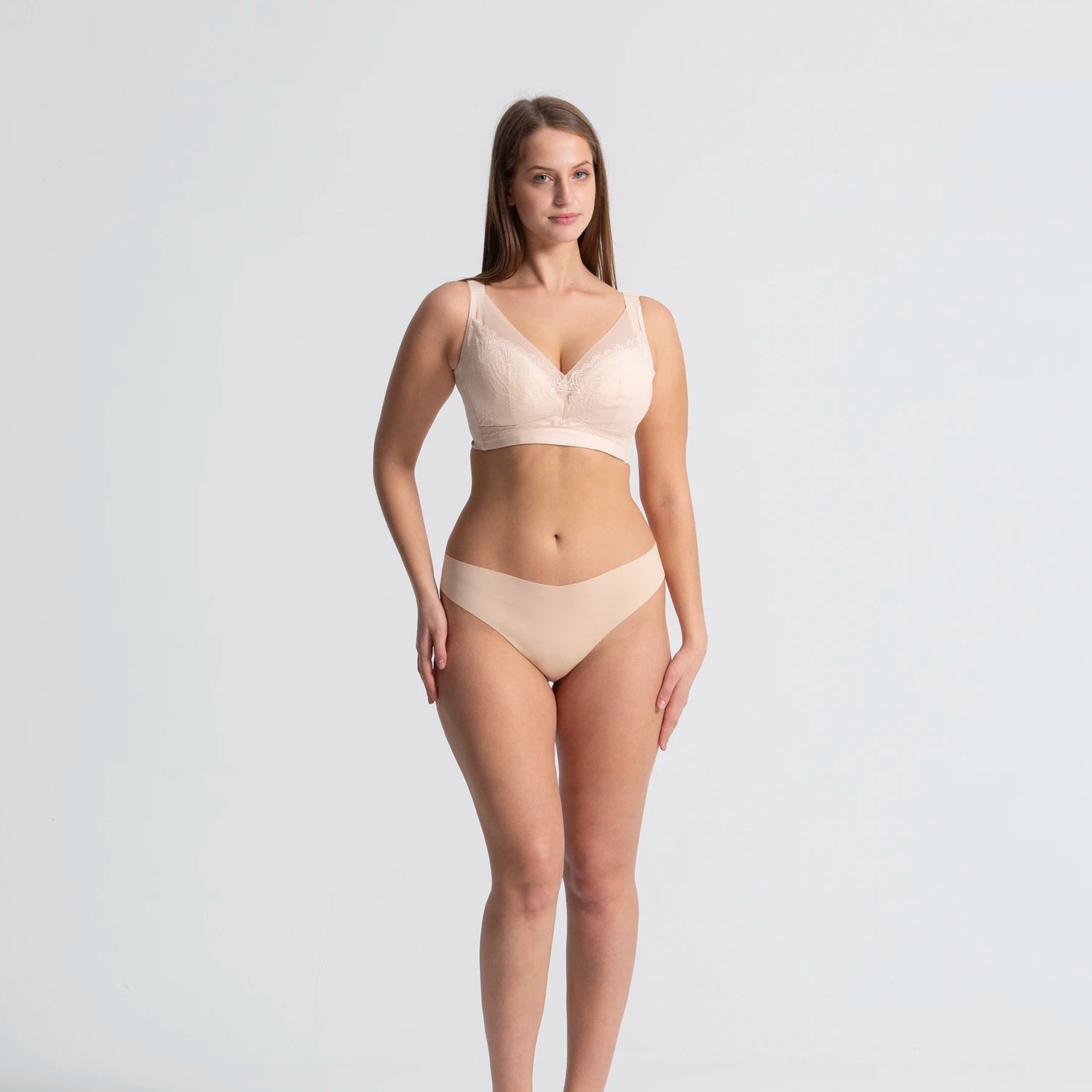 Seamless Silhouette Thong