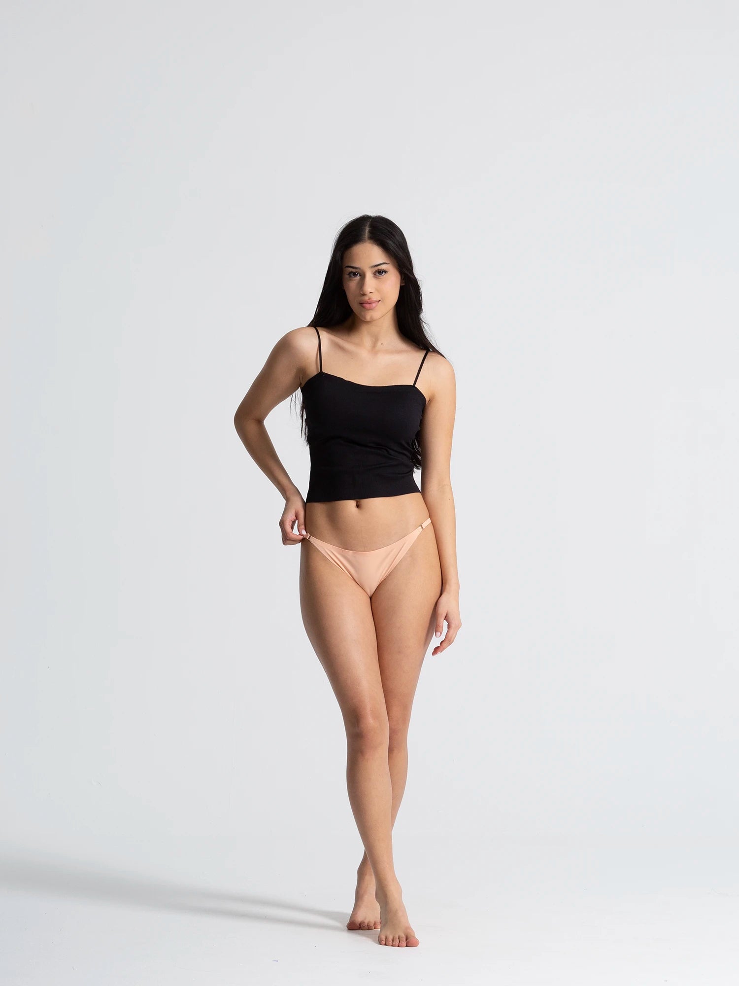 Seamless Minimalist Cheeky String