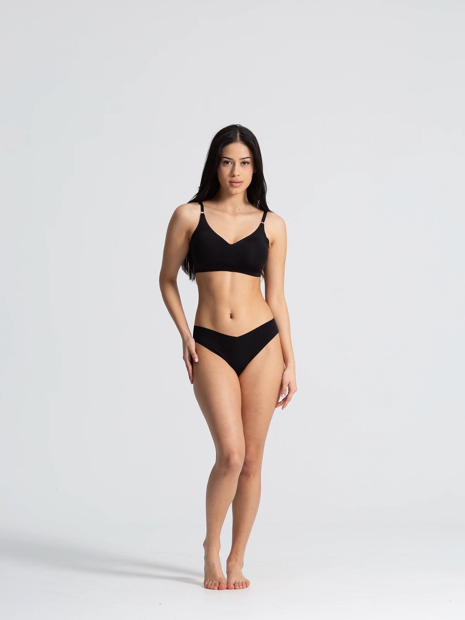 Seamless Silhouette Thong