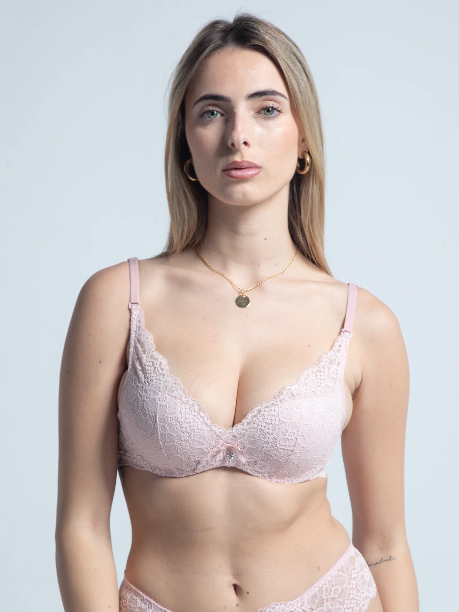 Eve Chantelle Elegant Lace Lingerie Set