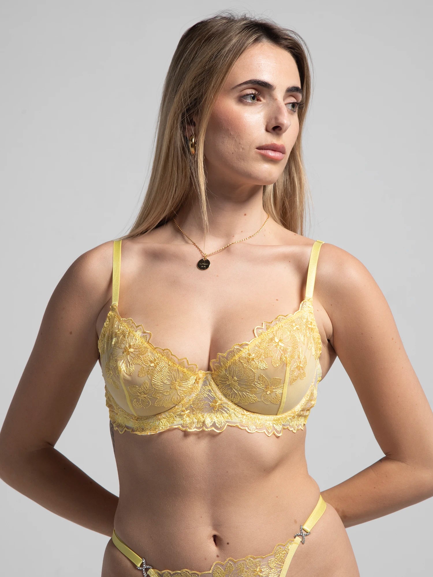 Eve Chantelle Floral Lace Lingerie Set