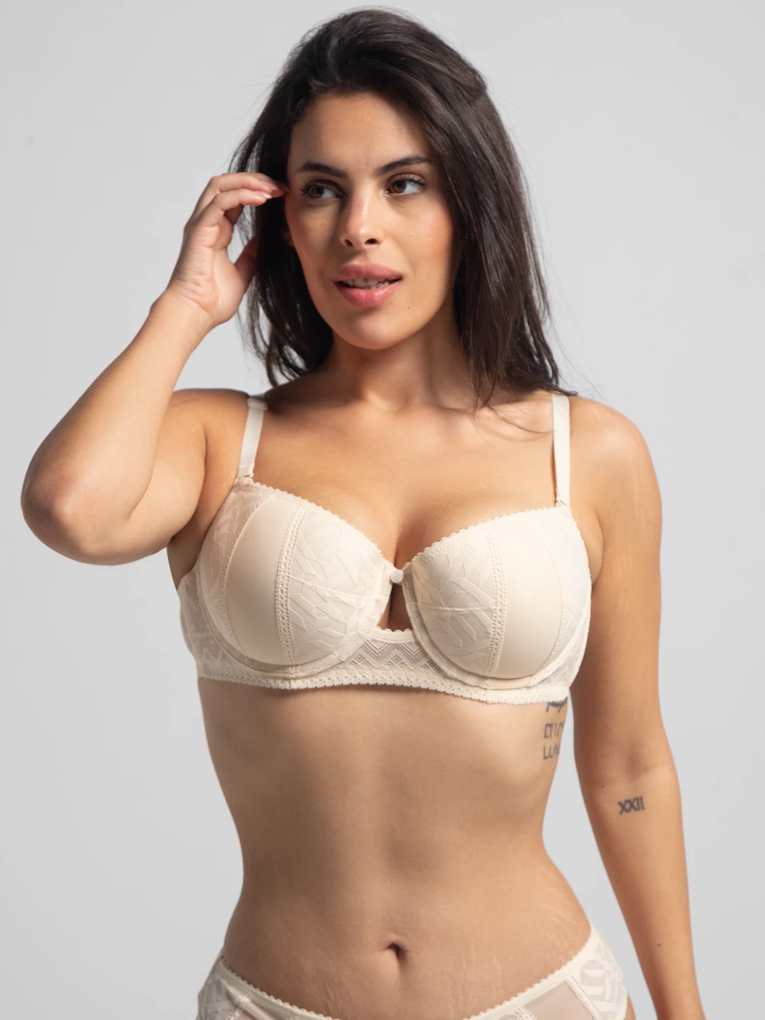 Eve Chantelle Elegant Lace Balconette Bra