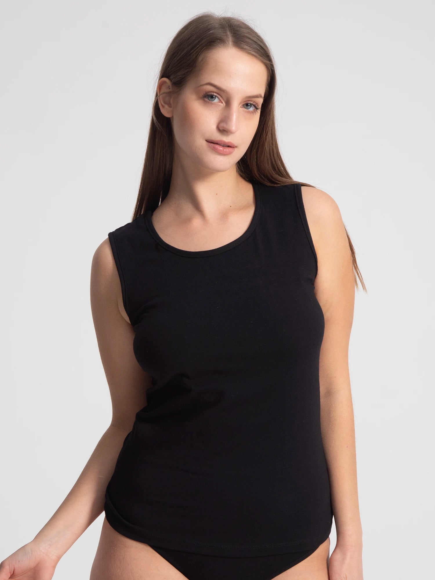 تانك توب "Bold" باللون الأسود