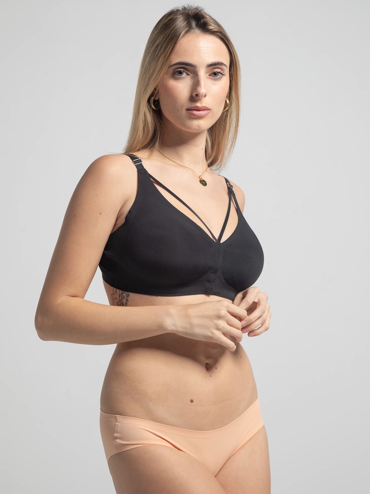 Eve Chantelle V-Line Cross Strap Wireless Bra