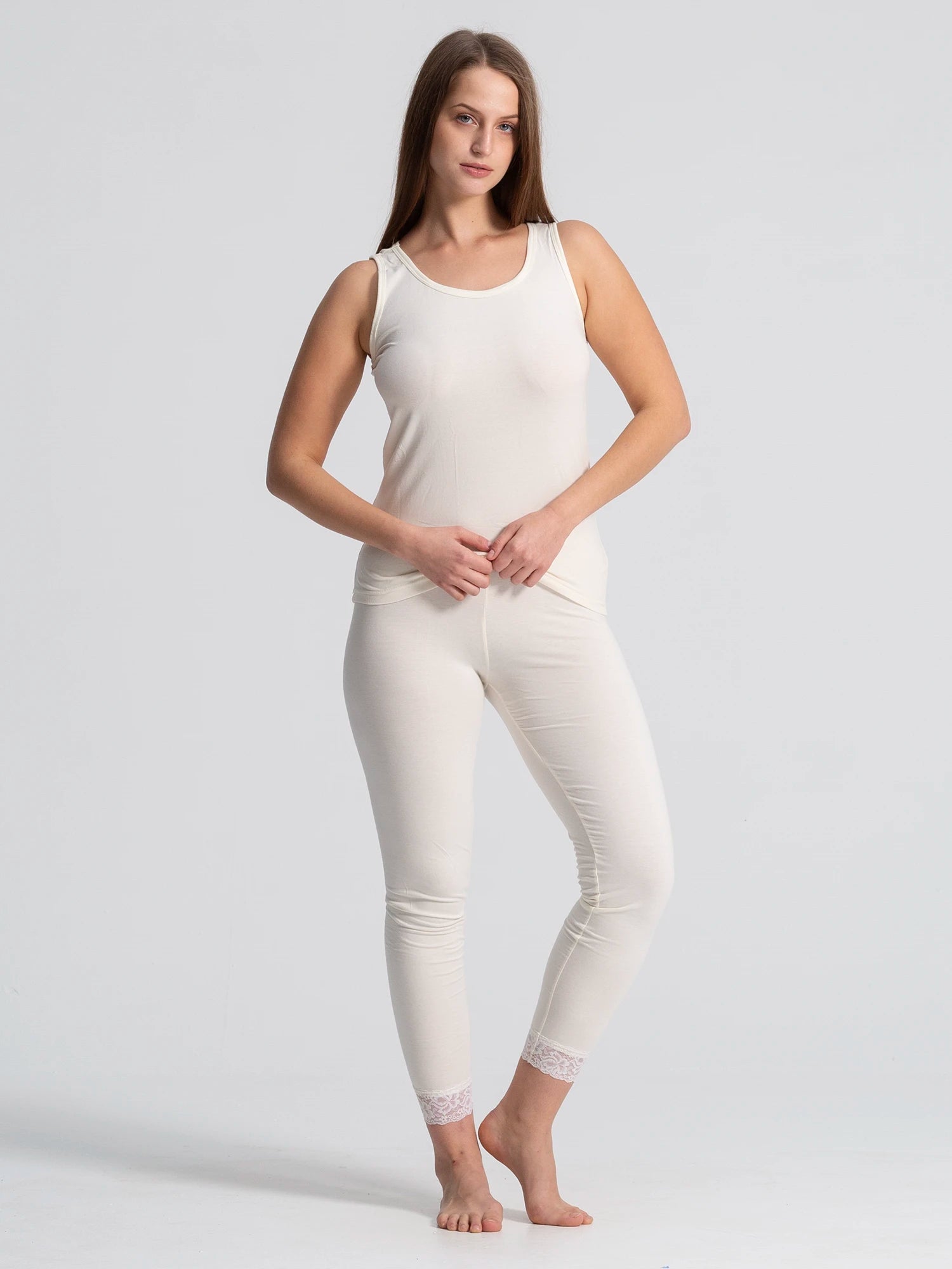 تانك توب "Bold" باللون الأسود