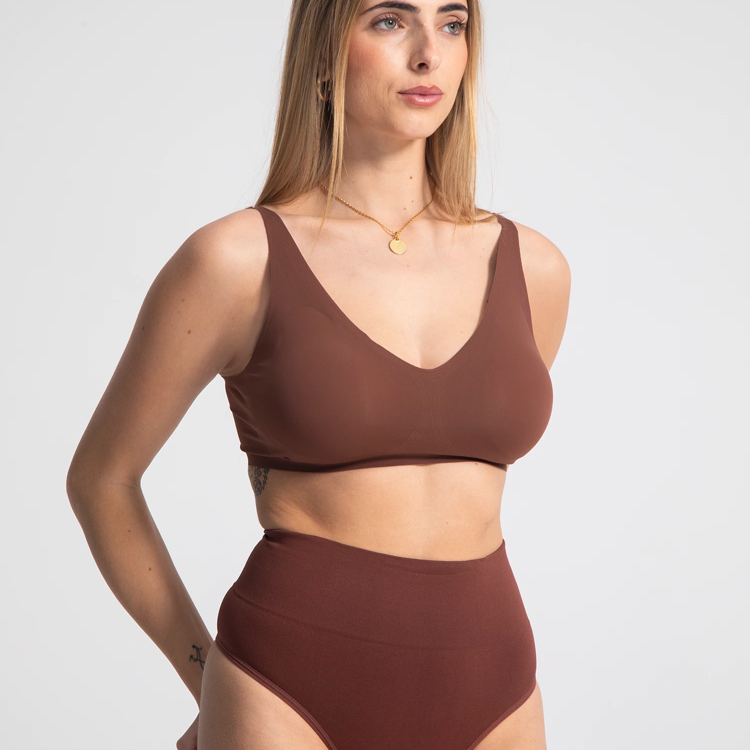 Eve Chantelle Shape Fit High Waist Thong