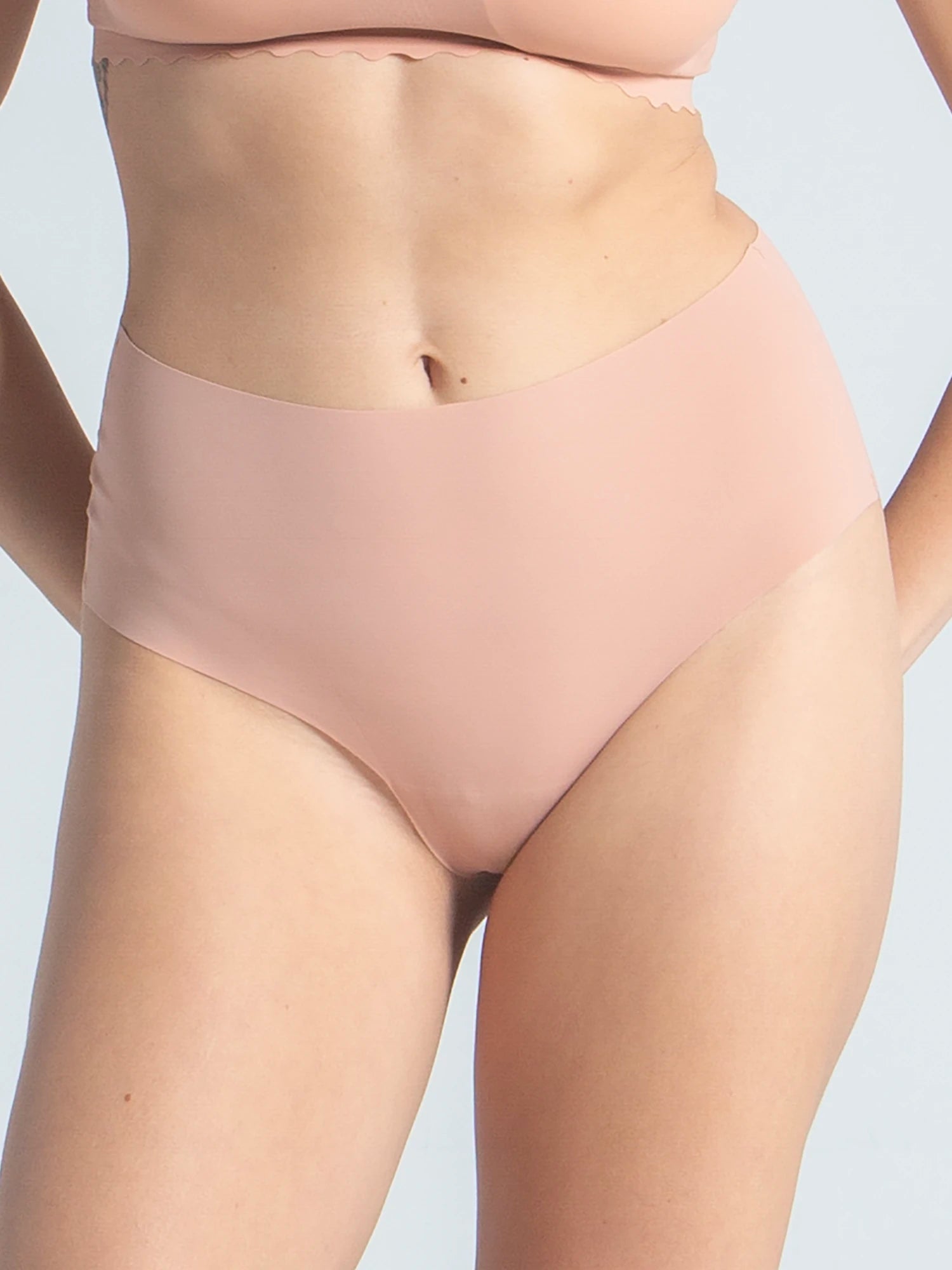 Seamless Sculpting High-Waist Thong