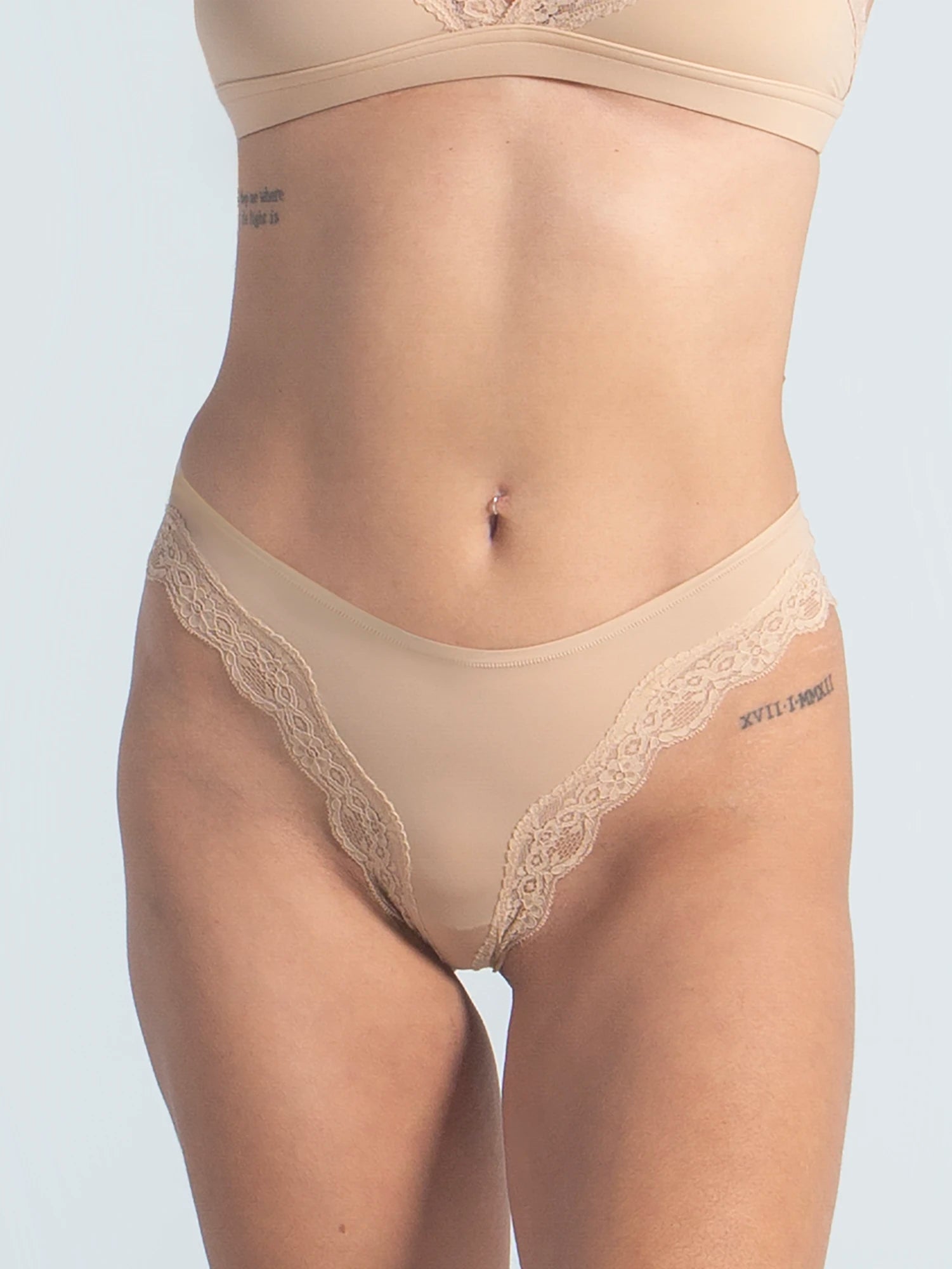 Eve Chantelle Light Lace Thong