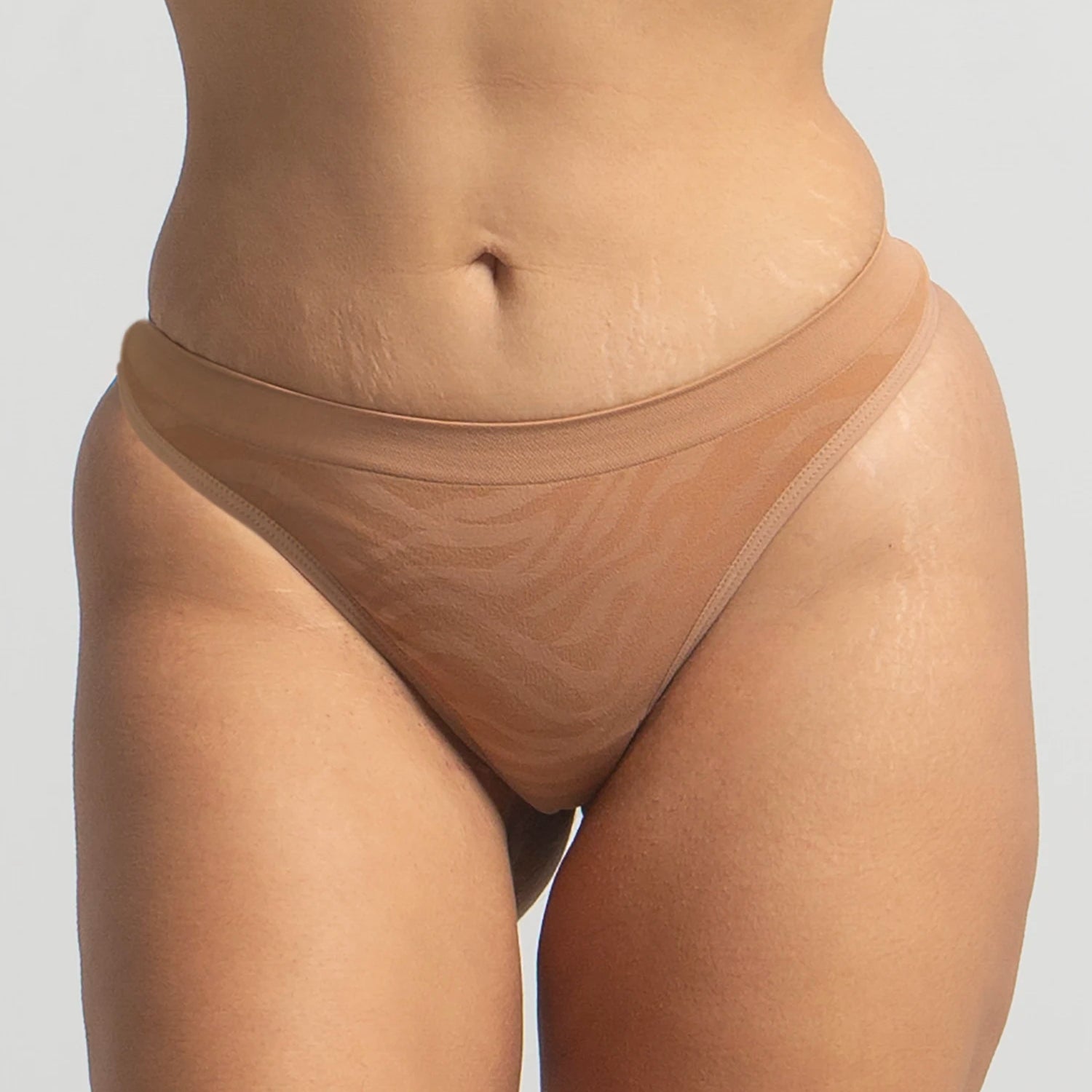 Eve Chantelle Smooth Touch Seamless String