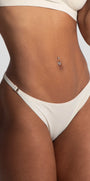 Seamless Minimalist Cheeky String