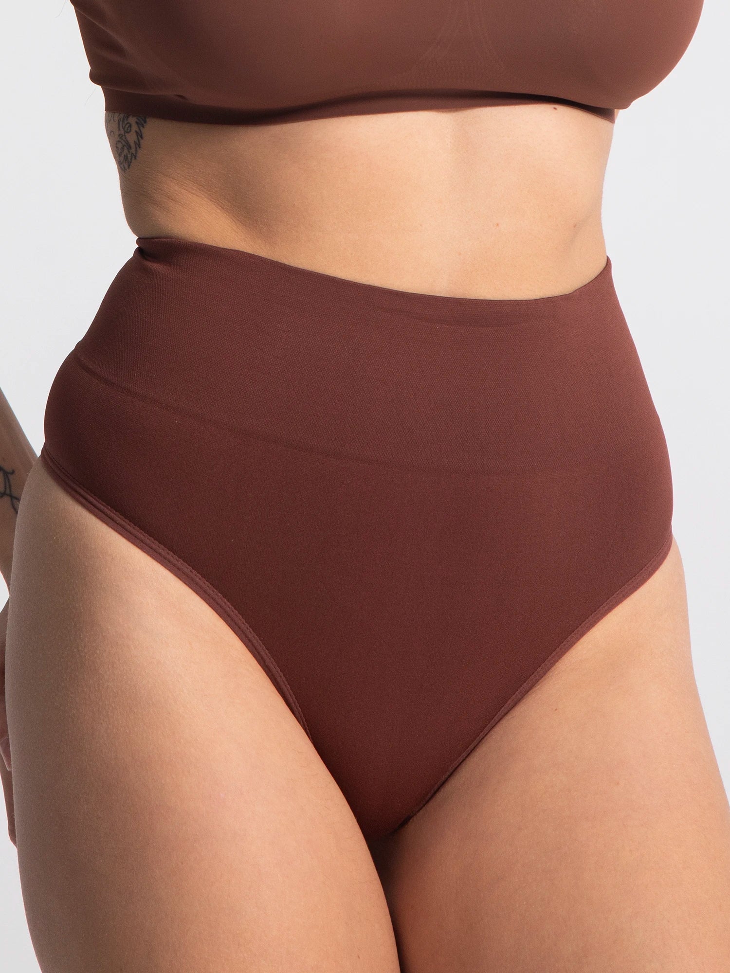 Eve Chantelle Shape Fit High Waist Thong