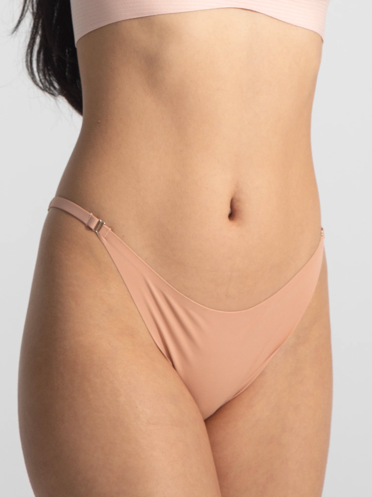 Seamless Minimalist Cheeky String