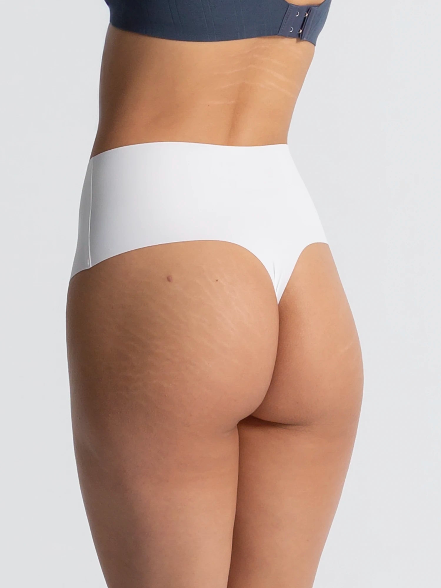 Seamless Sculpting High-Waist Thong
