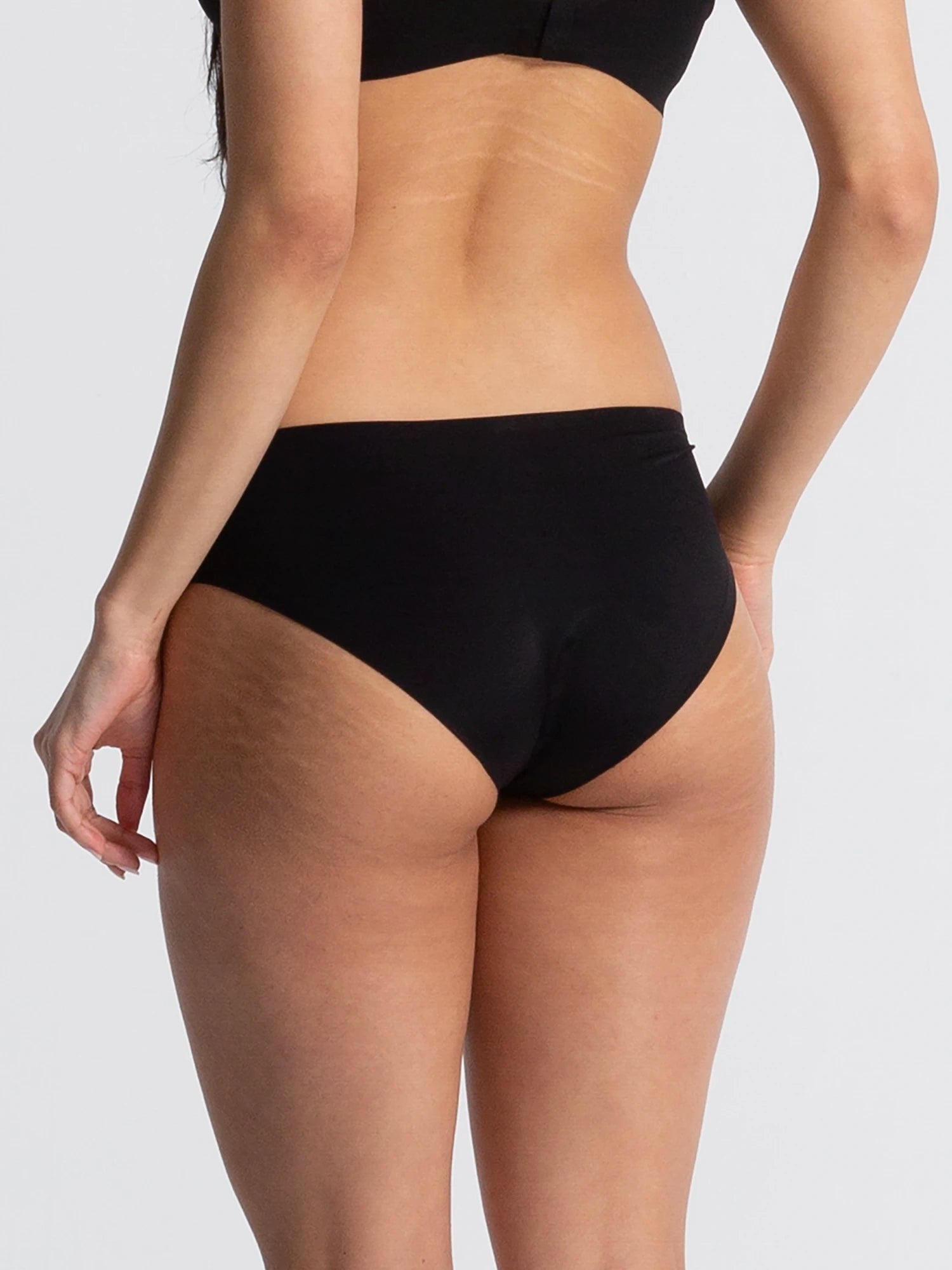 Seamless Grace Full-Coverage Bikini