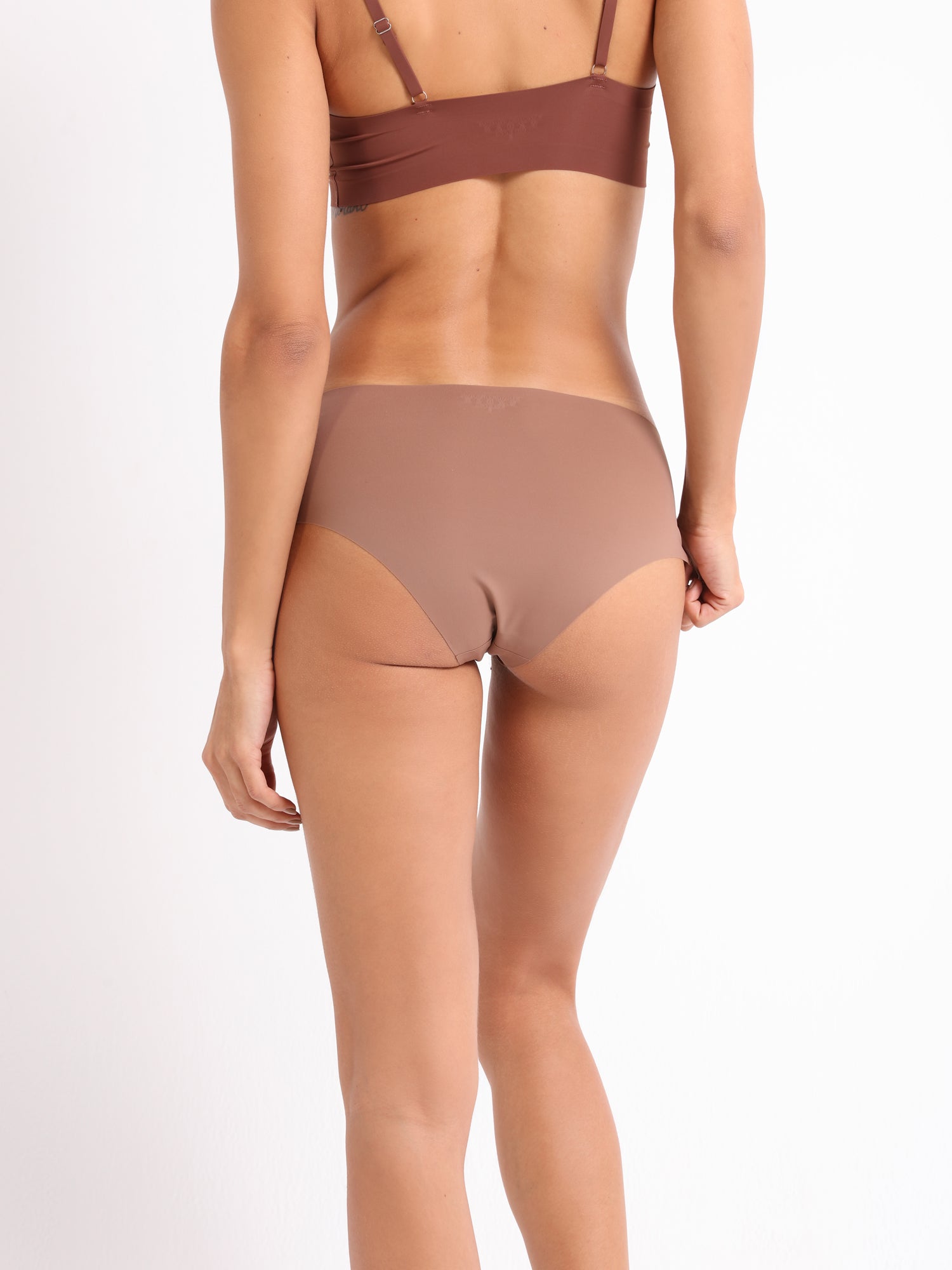 Seamless Luxe High-Waist Briefs