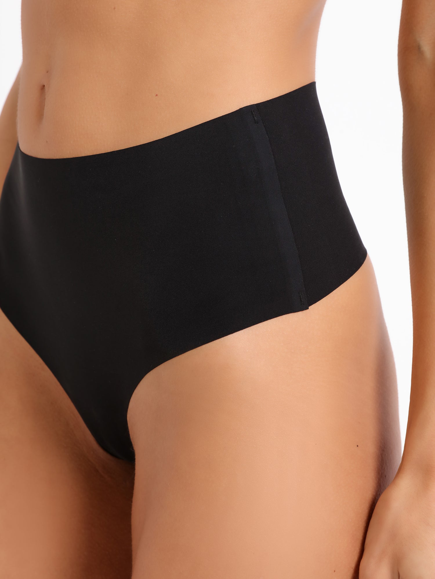 Seamless Sculpting High-Waist Thong