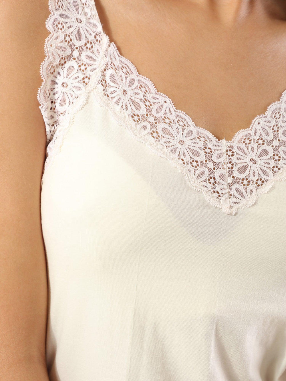 Chantelle's Lacy Favourite Top - Eve Chantelle