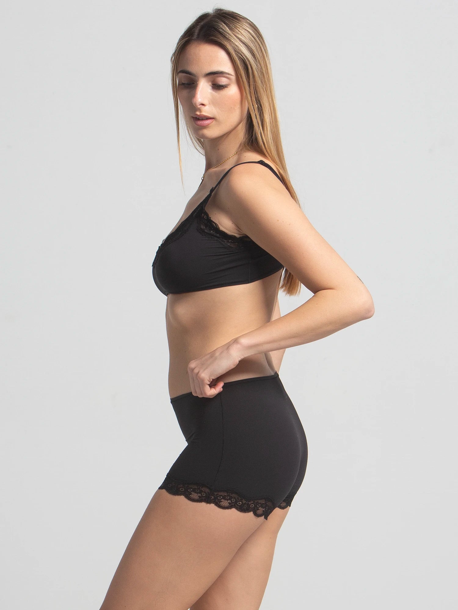 Eve Chantelle Lace Charm Bralette