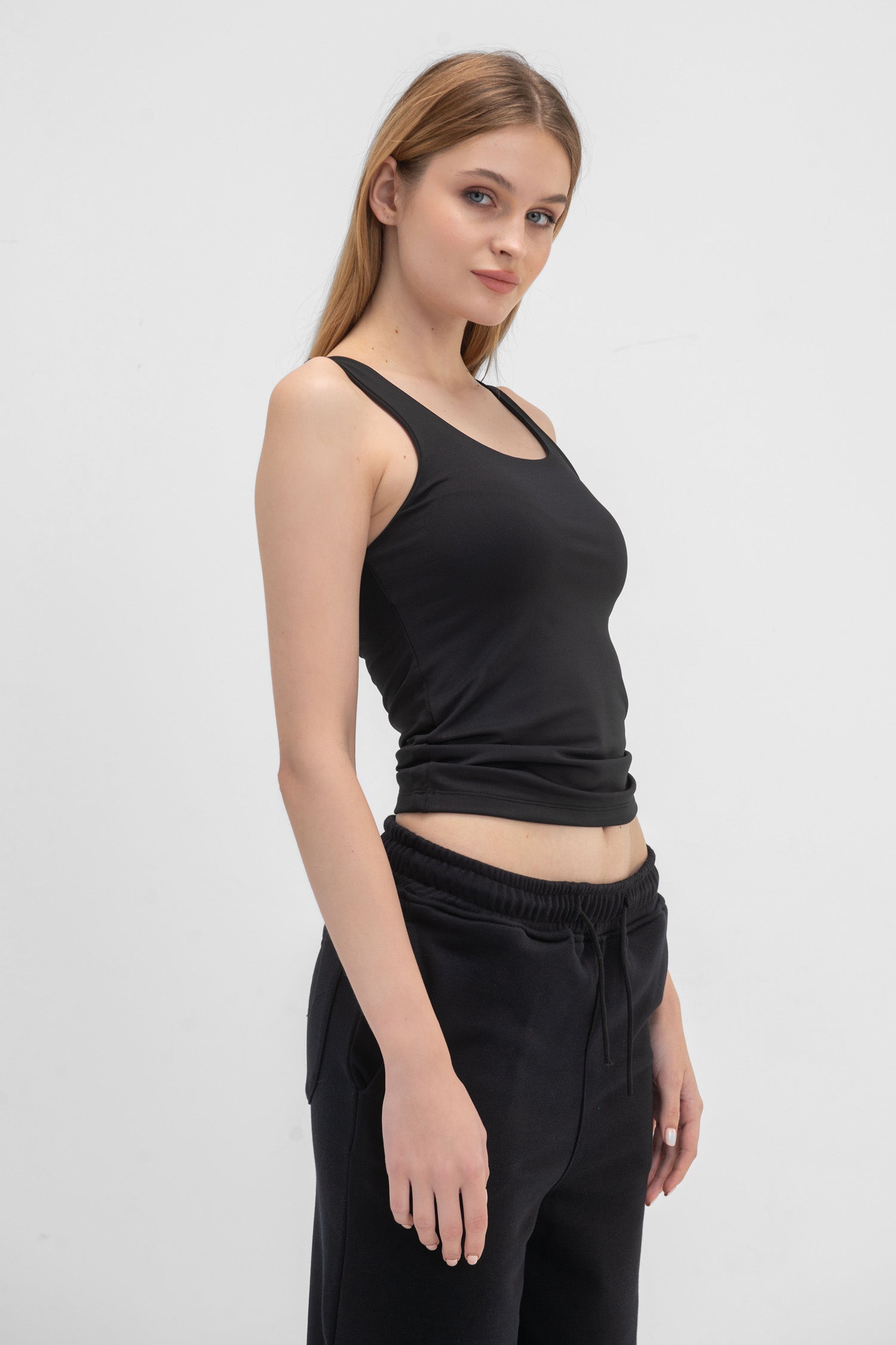 Virmo Wide Neck Tank Top