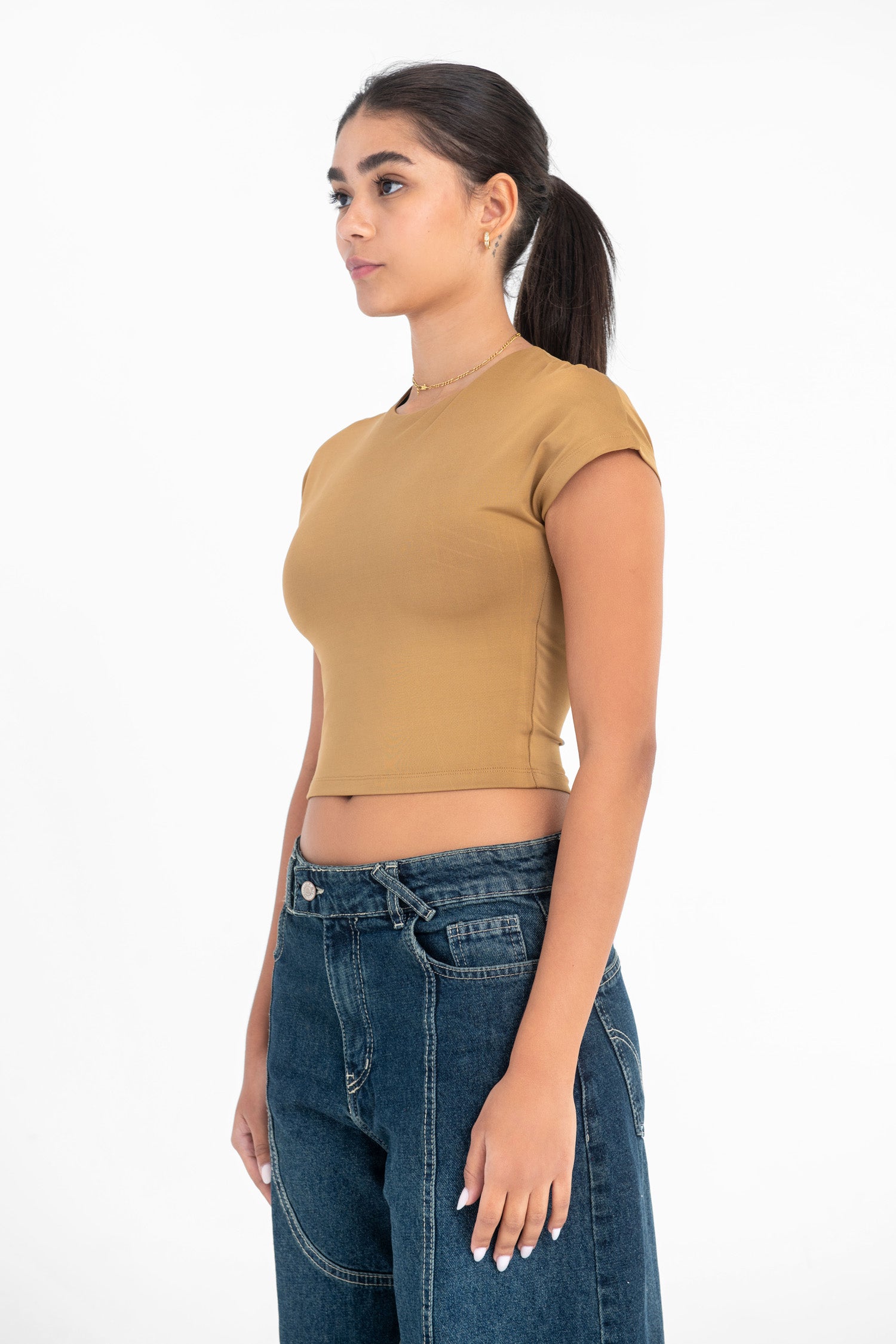 Virmo Cropped Round Neck Top Cap Sleeve