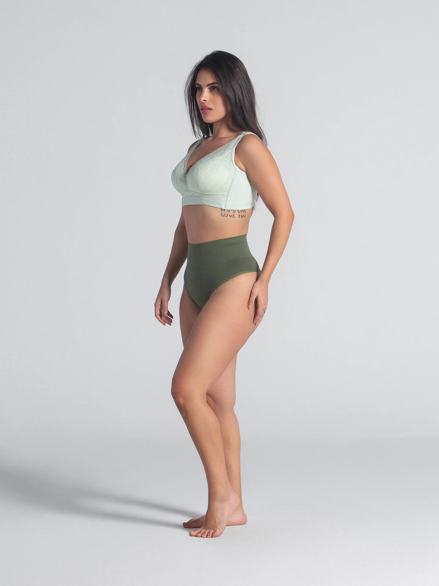 Eve Chantelle Lift Lace Support Bra