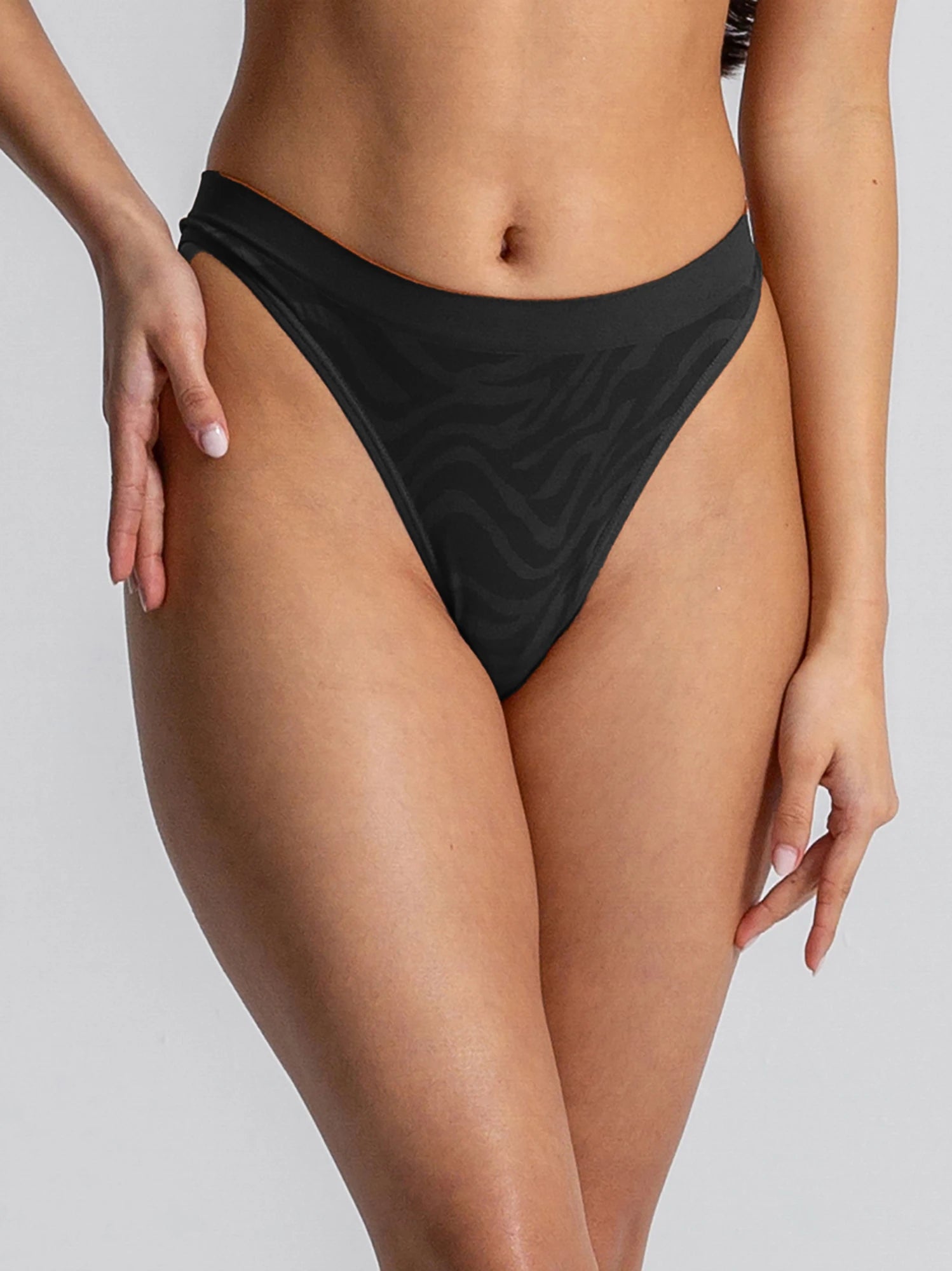 Eve Chantelle Smooth Touch Seamless String