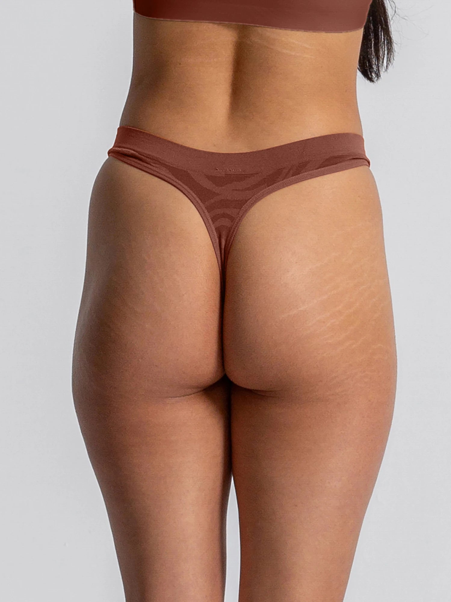 Eve Chantelle Smooth Touch Seamless String